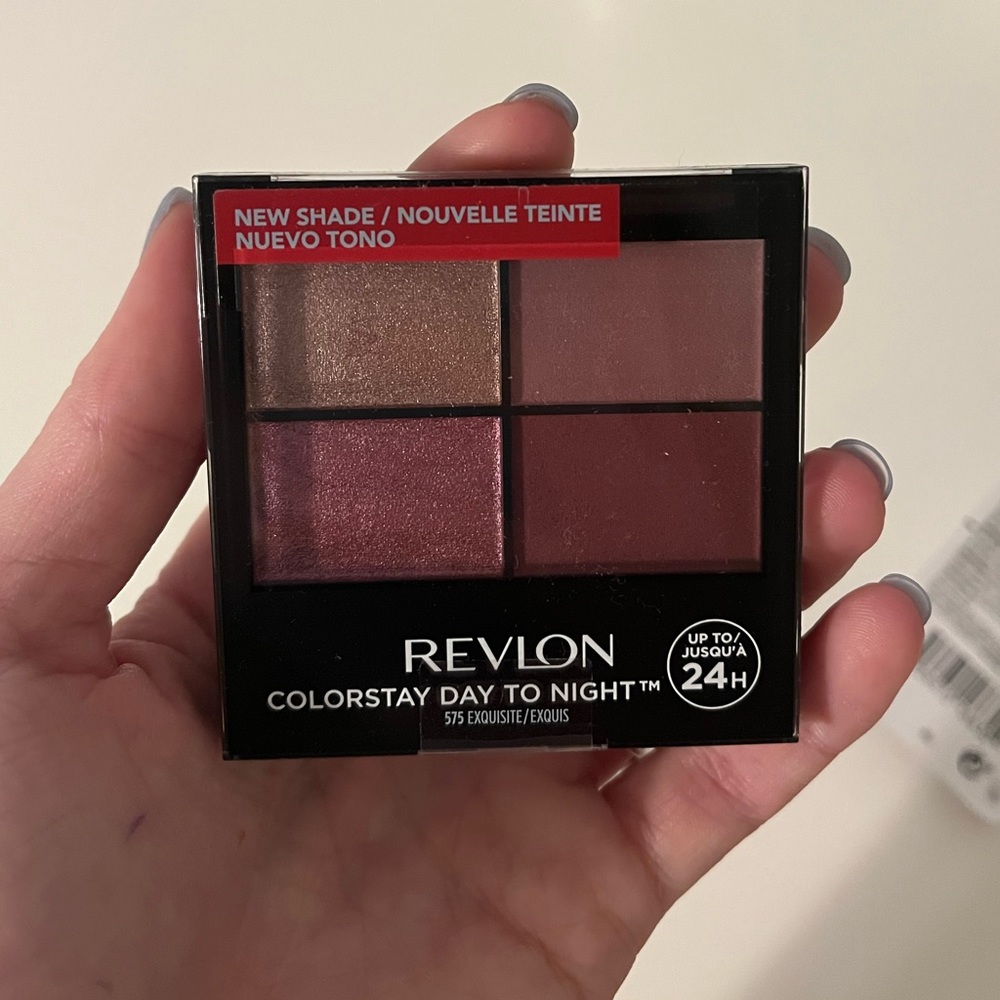 Makeup bundle - Picture 2 of 9